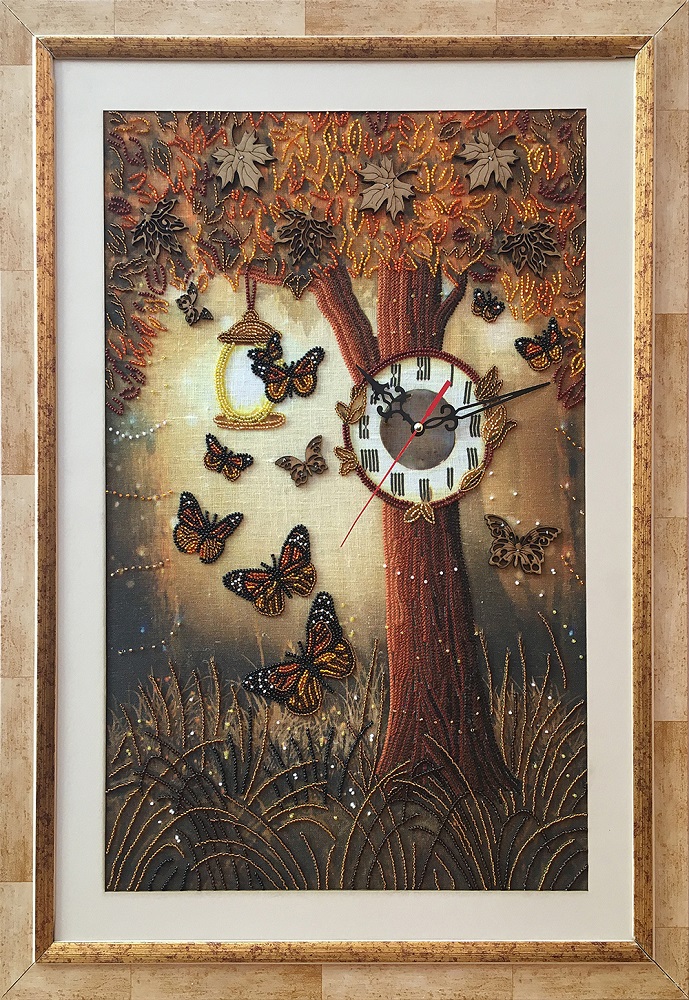 EM1002 Magic clock