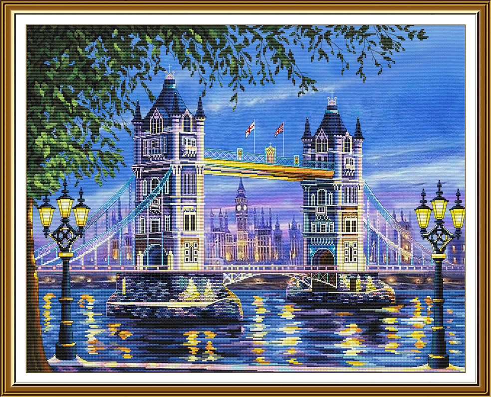 CP3425 Tower Bridge at night