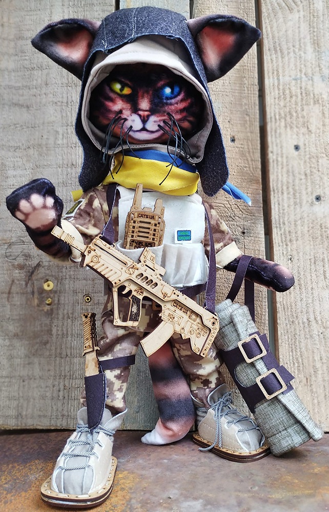 К1206 Cat Paratrooper